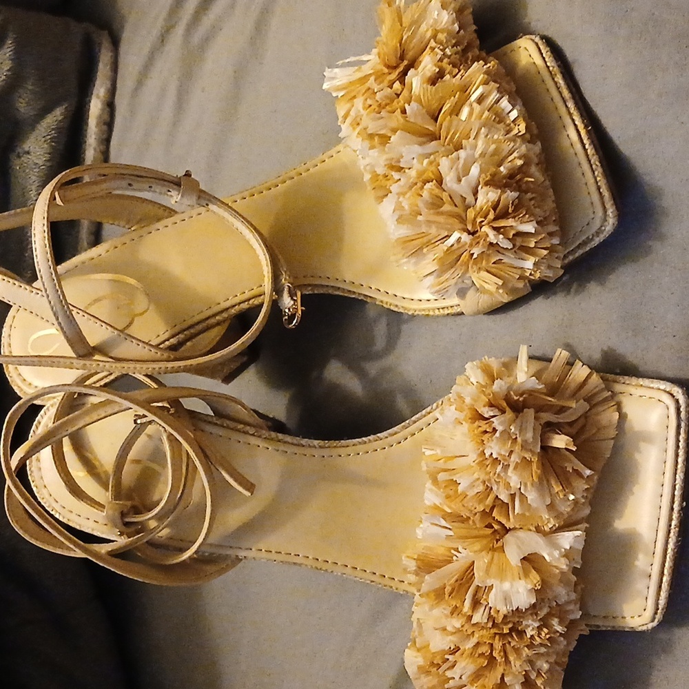 Sam Edelman Clare Cream and Brown Sandals with Chic Design 8.5